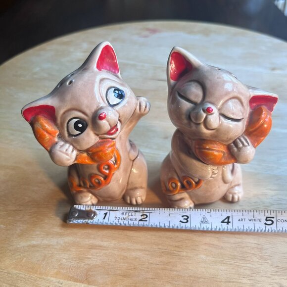 (VC) Vintage. Collectible. Anthropomorphic Cats. Salt & Pepper Shakers. - Picture 8 of 10